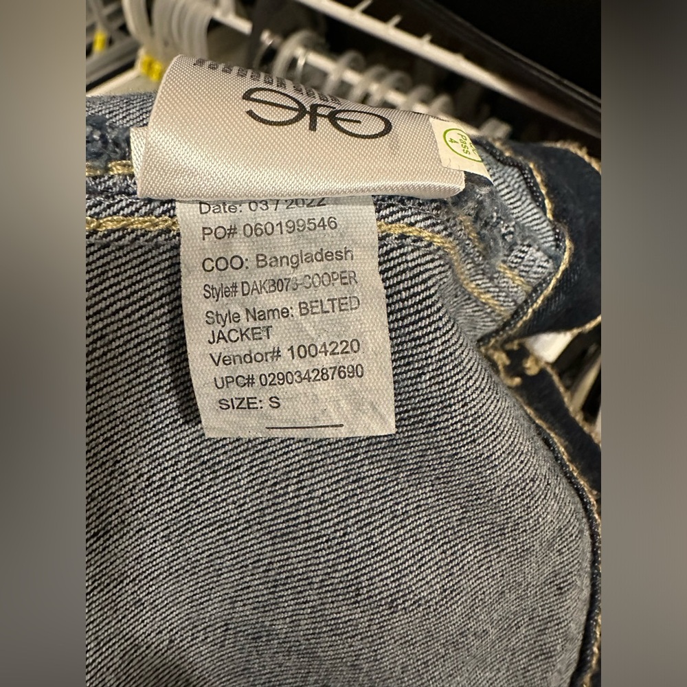 🔥Hot Sale🚒 Anne Klein Belted Jean Jacket Size Small - Picture 5 of 11
